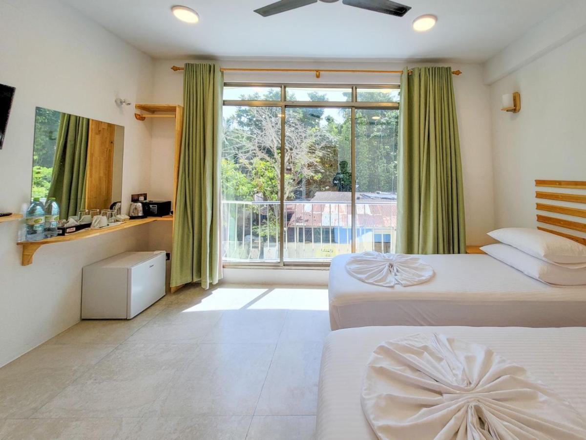 Thila Sky View - Guest House ทอดดู ภายนอก รูปภาพ